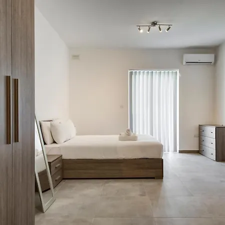 Spacious 3br Apt With Private Balconies In M'scala By 360 Estates