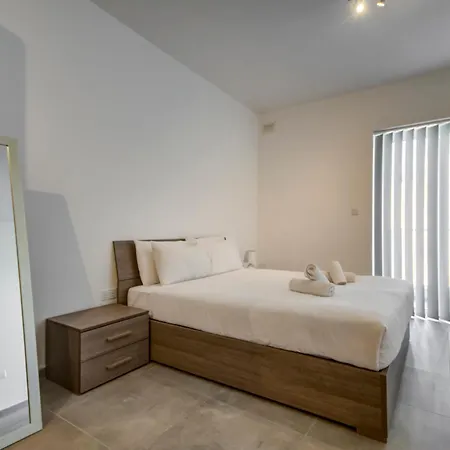 Spacious 3br Apt With Private Balconies In M'scala By 360 Estates
