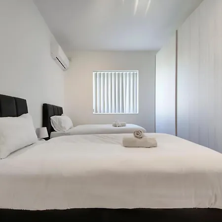 Spacious 3br Apt With Private Balconies In M'scala By 360 Estates * 马尔萨斯卡拉