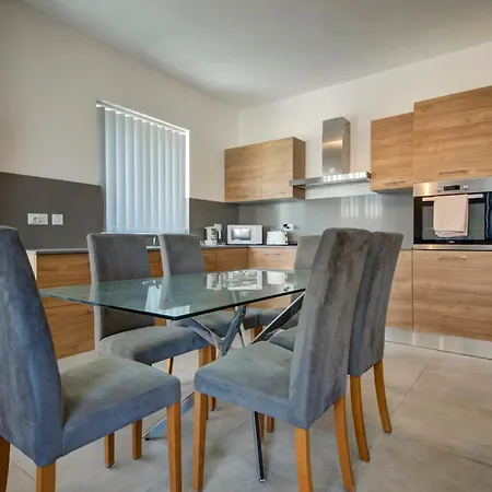 Spacious 3br Apt With Private Balconies In M'scala By 360 Estates